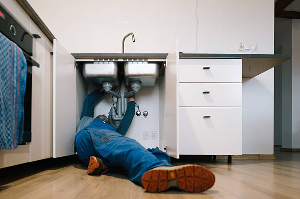 Professional Drain Cleaning technician working in Vantage, WA